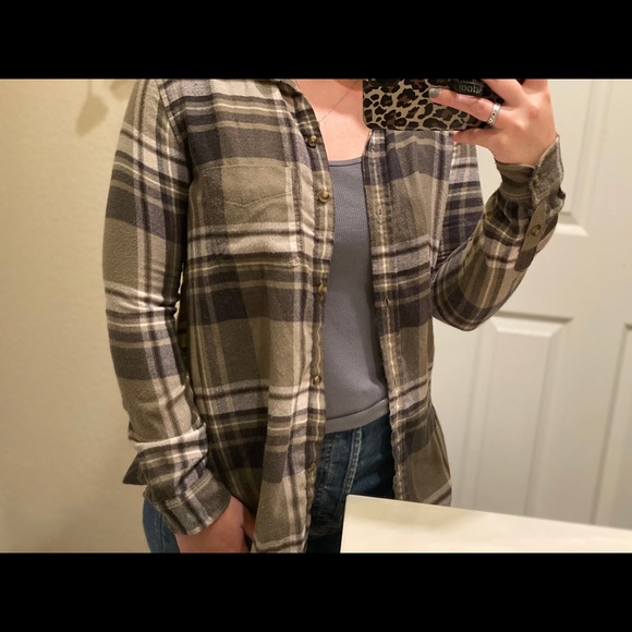 Flannel - Picture 1 of 2